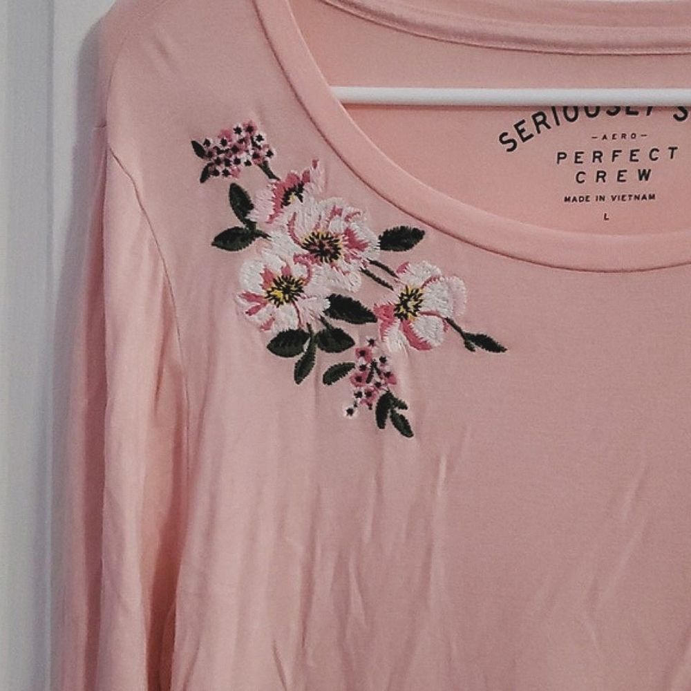 NWOT Aero Pink Long Sleeve Seriously Soft Floral Embroidered Perfect Crew Top L - Picture 5 of 14